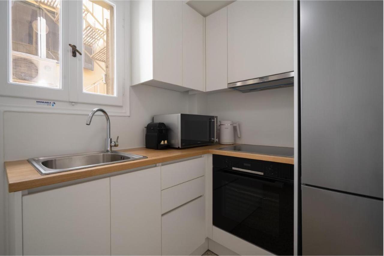 Vibrant Urban Getaway: Charming 2-Bedroom Near Bars, Parks, And Metro Athene Buitenkant foto